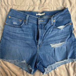 Levi Shorts